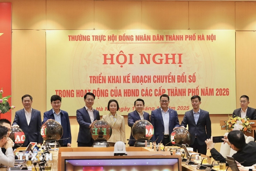 Hà Nội tiên phong triển khai chuyển đổi số trong hoạt động HĐND các cấp