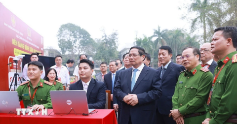 Thủ tướng Phạm Minh Chính dự Lễ phát động Phong trào “Bình dân học vụ số”