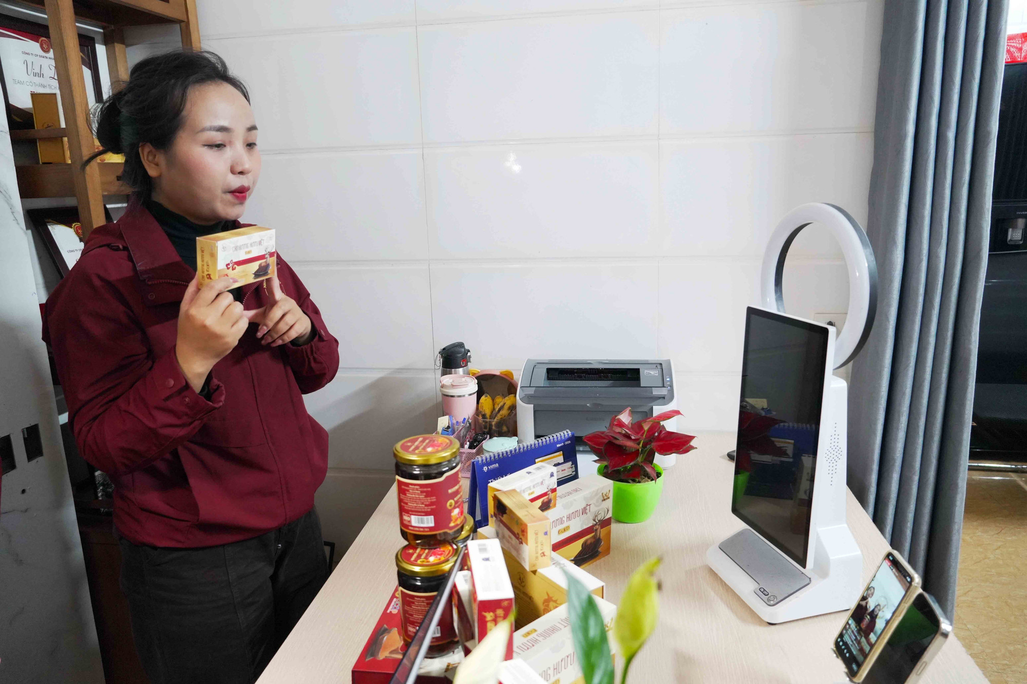 ha-tinh-nang-tam-nhung-huou-huong-son-nho-chuyen-doi-so-va-che-bien-sau-8658930-1.jpg
