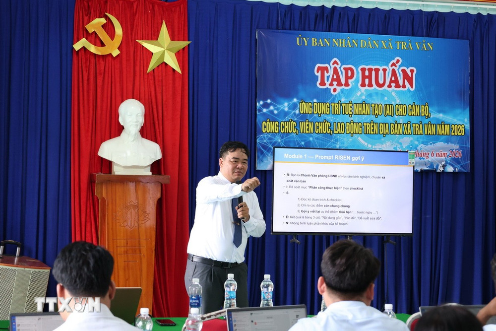 ttxvn-tang-cuong-ung-dung-ai-tai-cac-xa-mien-nui-da-nang-2.jpg