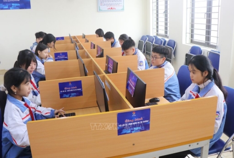 Những "gia sư số" ở khu dân cư