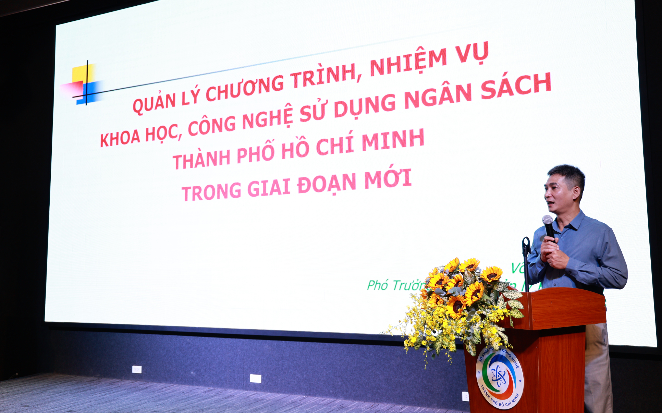 Ông Trần Hữu Chương, Phó Trưởng phòng Kế hoạch - Tài chính (Sở KH&CN TP Hồ Chí Minh), chia sẻ tại hội nghị gần đây. (Ảnh: Lưu Niệm/Báo Tin tức và Dân tộc) Media