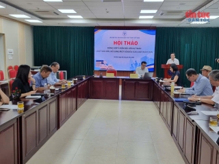 PGS.TS Phạm Ngọc Linh, Phó Chủ tịch Liên hiệp các Hội Khoa học và Kỹ thuật Việt Nam (VUSTA) phát biểu tại hội thảo.