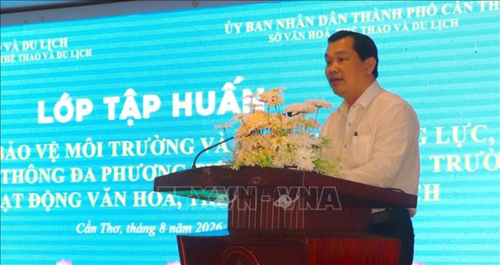 Ông Lê Minh Tuấn, Phó Giám đốc Sở Văn hóa, Thể thao và Du lịch thành phố Cần Thơ phát biểu. (Ảnh: Nguyễn Hằng/TTXVN) Ông Lê Minh Tuấn, Phó Giám đốc Sở Văn hóa, Thể thao và Du lịch thành phố Cần Thơ phát biểu. (Ảnh: Nguyễn Hằng/TTXVN)