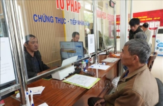 Sắp xếp thôn, tổ dân phố: Chuyển đổi số giúp bù đắp sự thiếu hụt về nhân lực
