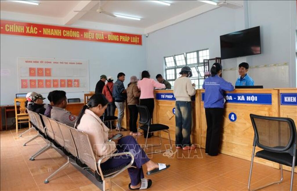Xã Lạc Dương là địa phương có diện tích lớn nhất tỉnh Lâm Đồng, sau sắp xếp chỉ còn lại 7 thôn cũng gây áp lực cho bộ máy cơ sở. (Ảnh: Nguyễn Dũng/TTXVN) Xã Lạc Dương là địa phương có diện tích lớn nhất tỉnh Lâm Đồng, sau sắp xếp chỉ còn lại 7 thôn cũng gây áp lực cho bộ máy cơ sở. (Ảnh: Nguyễn Dũng/TTXVN)