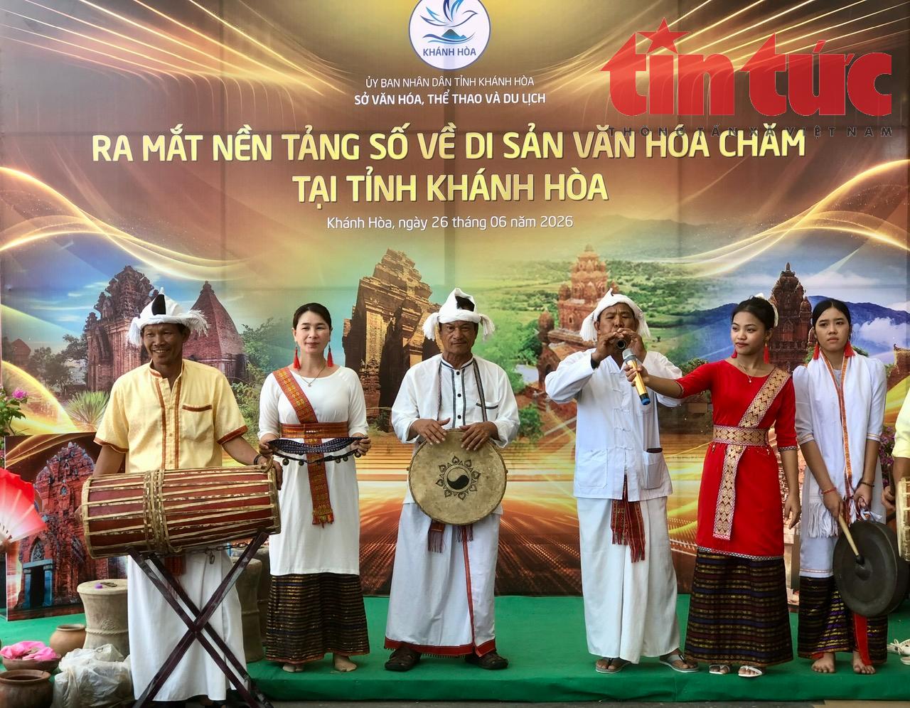 Lễ ra mắt nền tảng số về Di sản văn hóa Chăm tỉnh Khánh Hòa. (Ảnh: Viết Tôn) Lễ ra mắt nền tảng số về Di sản văn hóa Chăm tỉnh Khánh Hòa. (Ảnh: Viết Tôn)