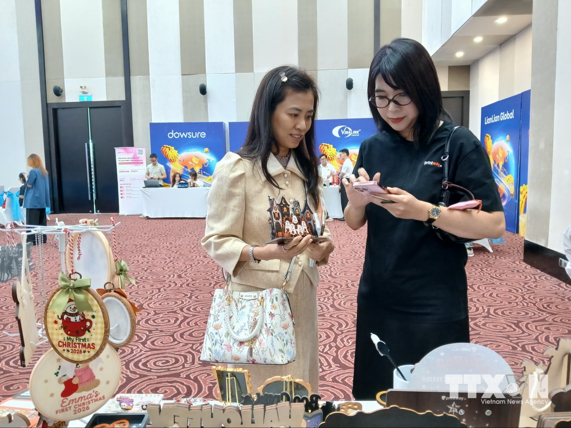 Đà Nẵng xác định trong định hướng phát triển thương mại điện tử giai đoạn 2026 – 2030, đưa thương mại điện tử trở thành lĩnh vực quan trọng của kinh tế số. (Ảnh: Mỹ Hà/TTXVN)