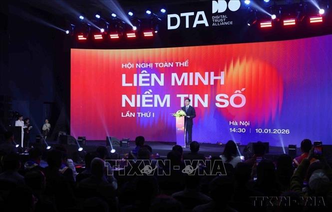 Hội nghị toàn thể Liên minh Niềm tin số (Digital Trust Alliance - DTA) lần thứ nhất diễn ra tại Hà Nội (10/01/2026). (Ảnh: Phạm Kiên/TTXVN)