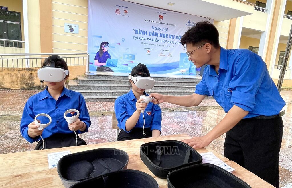 Đoàn viên, thanh niên trải nghiệm, khám phá công nghệ thú vị và phù hợp lứa tuổi tại Ngày hội Đoàn viên, thanh niên trải nghiệm, khám phá công nghệ thú vị và phù hợp lứa tuổi tại Ngày hội
