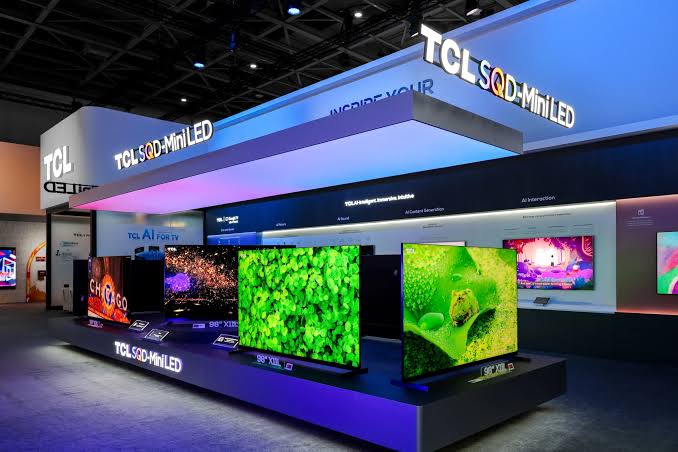 Một góc khu vực triển lãm của TCL trong khuôn khổ IFA 2026. (Ảnh: mid-east.info)