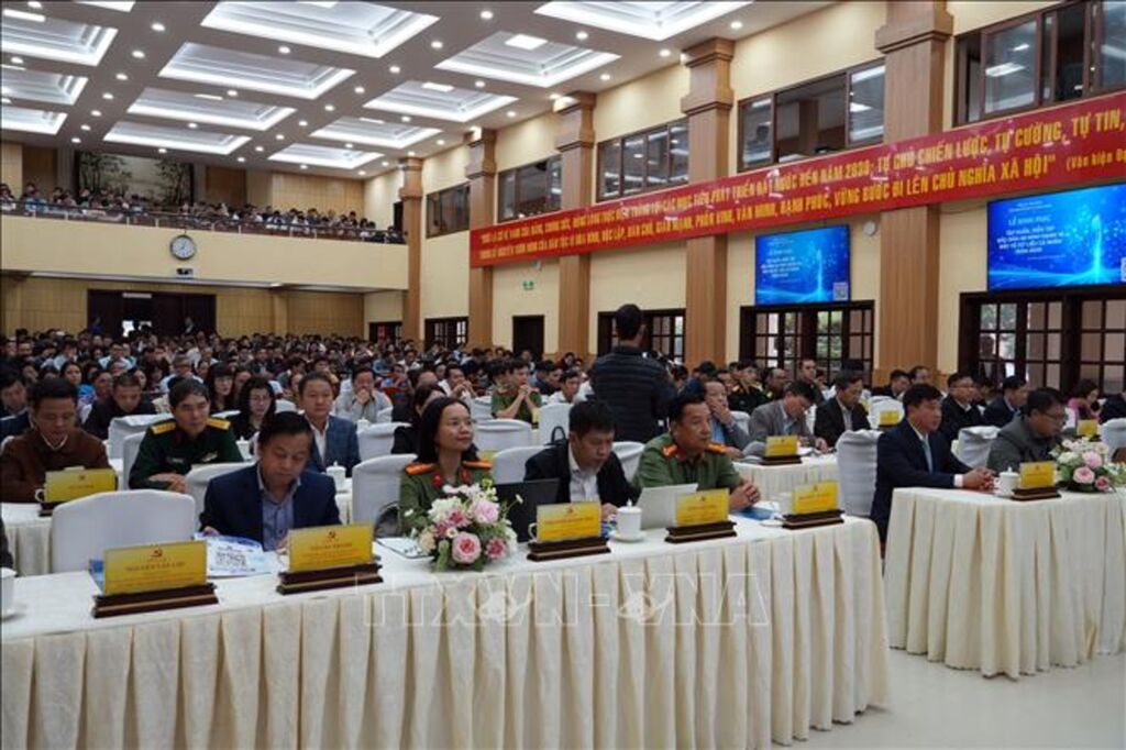 Các thành viên tham gia diễn tập. (Ảnh: Chu Quốc Hùng/TTXVN)