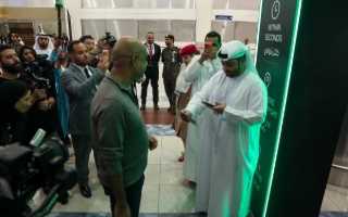 UAE ứng dụng AI rút ngắn thủ tục xuất nhập cảnh xuống 12 giây