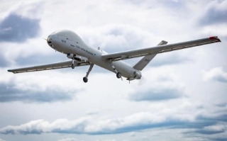 Israel phát triển hệ thống AI điều phối “bầy đàn” UAV