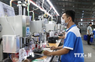 Hoạt động sản xuất tại doanh nghiệp cho thấy nền tảng công nghiệp của Tây Ninh đã có bước phát triển, song yêu cầu nâng cấp công nghệ và tăng giá trị trong chuỗi vẫn đặt ra rõ nét. (Ảnh: Bùi Giang/TTXVN)