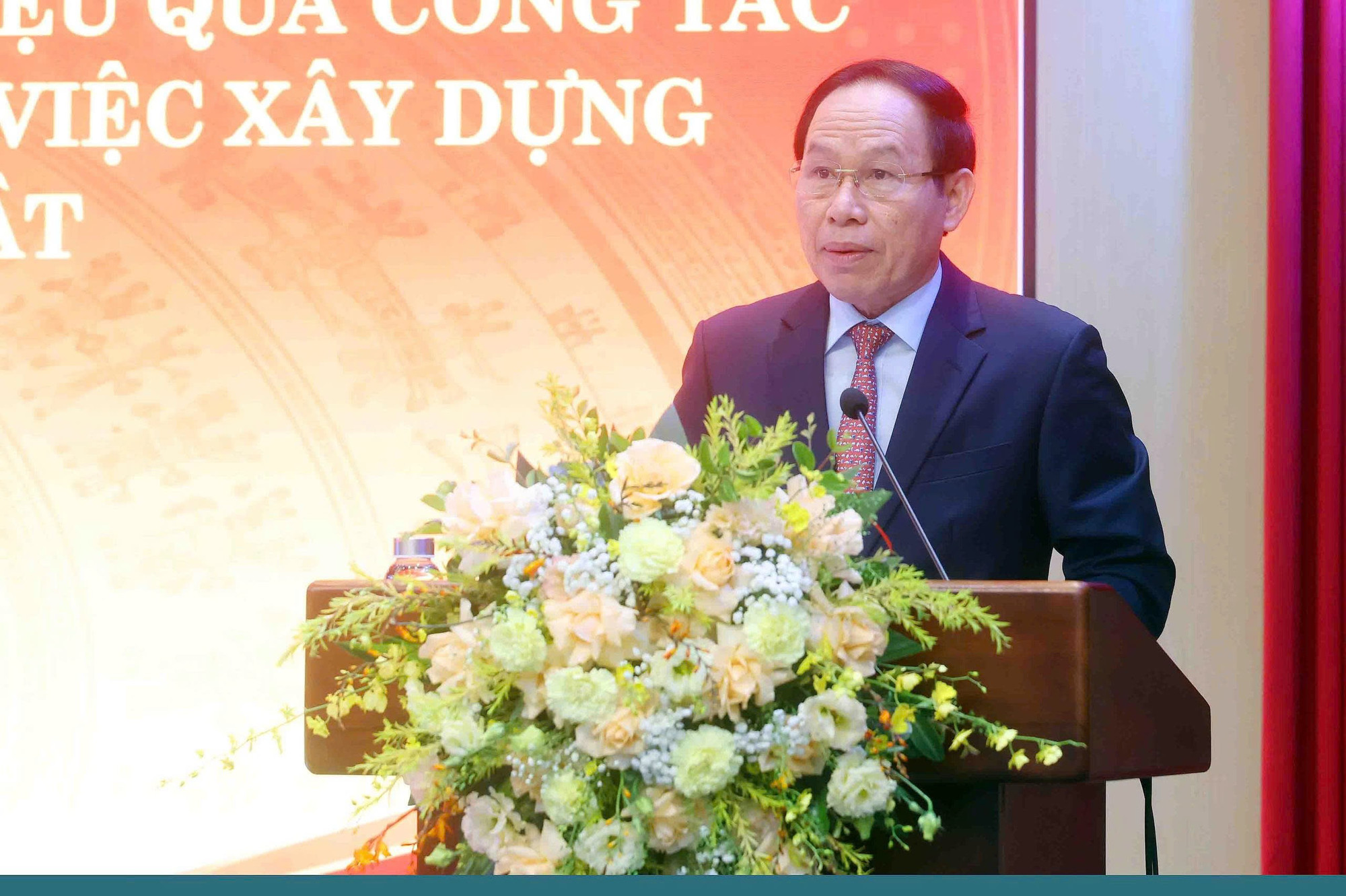 Phó Thủ tướng Chính phủ Lê Tiến Châu phát biểu tại hội thảo. (Ảnh: BTP)