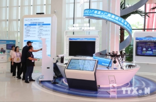 Hội chợ Trung Quốc - ASEAN (CAEXPO) đã tích cực xây dựng nền tảng kết nối ngành công nghiệp trí tuệ nhân tạo (AI) giữa Trung Quốc và ASEAN. Sự kiện đã công bố 42 nhu cầu hợp tác liên quan đến các kịch bản ứng dụng AI tại ASEAN và đạt được gần 100 ý định hợp tác sơ bộ, với tổng giá trị các dự án hợp tác dự kiến với các nước ASEAN vượt mốc 1 tỷ Nhân dân tệ (khoảng 150 triệu USD).