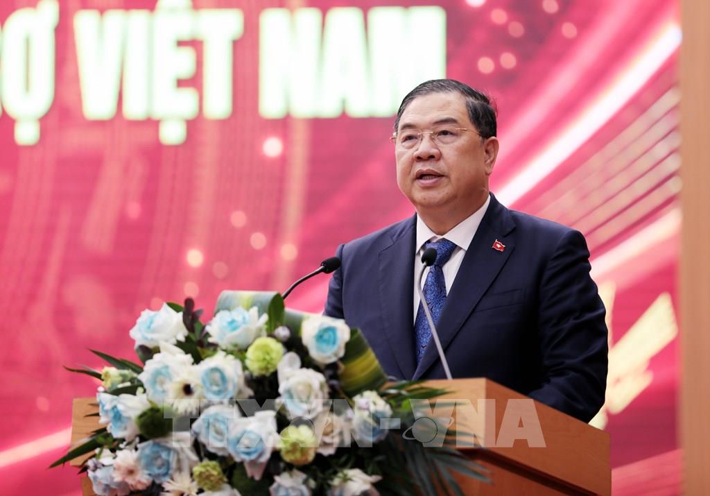 Ủy viên Bộ Chính trị, Phó Thủ tướng Thường trực Chính phủ Phạm Gia Túc phát biểu kết luận Hội thảo. (Ảnh: Tạ Toàn/TTXVN)