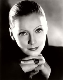 Huyền thoại Greta Garbo “hồi sinh” trên màn ảnh sau 36 năm