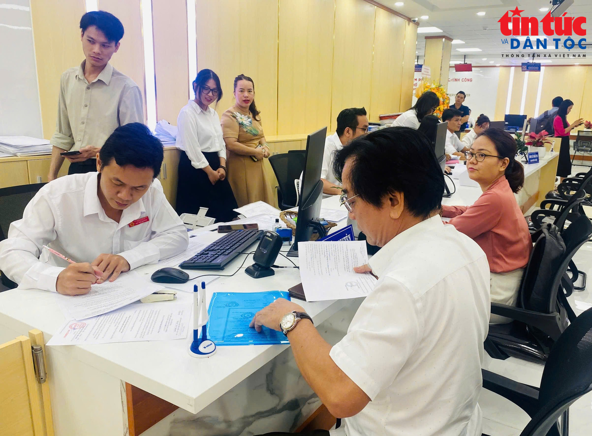 TP Hồ Chí Minh đẩy mạnh đánh giá cán bộ bằng KPI nhằm nâng cao hiệu suất công việc và trách nhiệm phục vụ người dân. (Ảnh: Hoàng Tuyết)