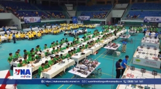 Ươm mầm nhân lực số