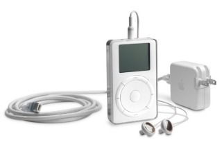 Máy nghe nhạc kỹ thuật số iPod của tập đoàn công nghệ Apple đã tạo ra một cuộc cách mạng và để lại những dấu ấn sâu sắc, thay đổi hoàn toàn thị trường thiết bị nghe nhạc kỹ thuật số.