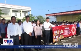 Cần Thơ “đi từng ngõ, gõ từng nhà” hướng dẫn người dân kỹ năng số