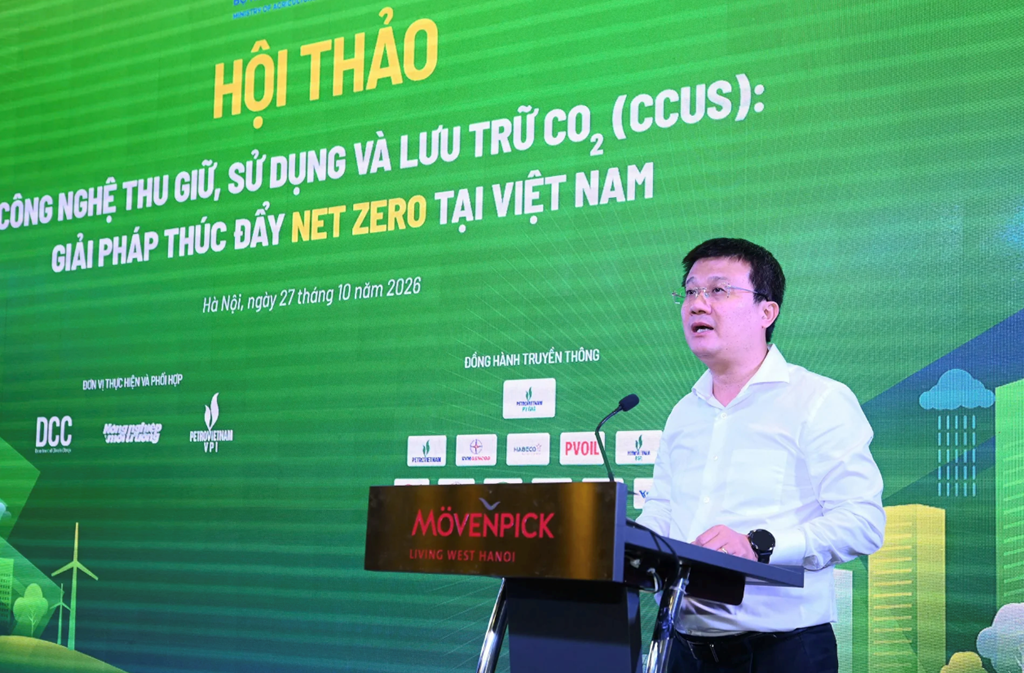 Ông Nguyễn Tuấn Quang, Cục trưởng Cục Biến đổi khí hậu (Bộ Nông nghiệp và Môi trường) phát biểu tại Hội thảo. (Ảnh: A.N/Bnews/vnanet.vn) Ông Nguyễn Tuấn Quang, Cục trưởng Cục Biến đổi khí hậu (Bộ Nông nghiệp và Môi trường) phát biểu tại Hội thảo. (Ảnh: A.N/Bnews/vnanet.vn)