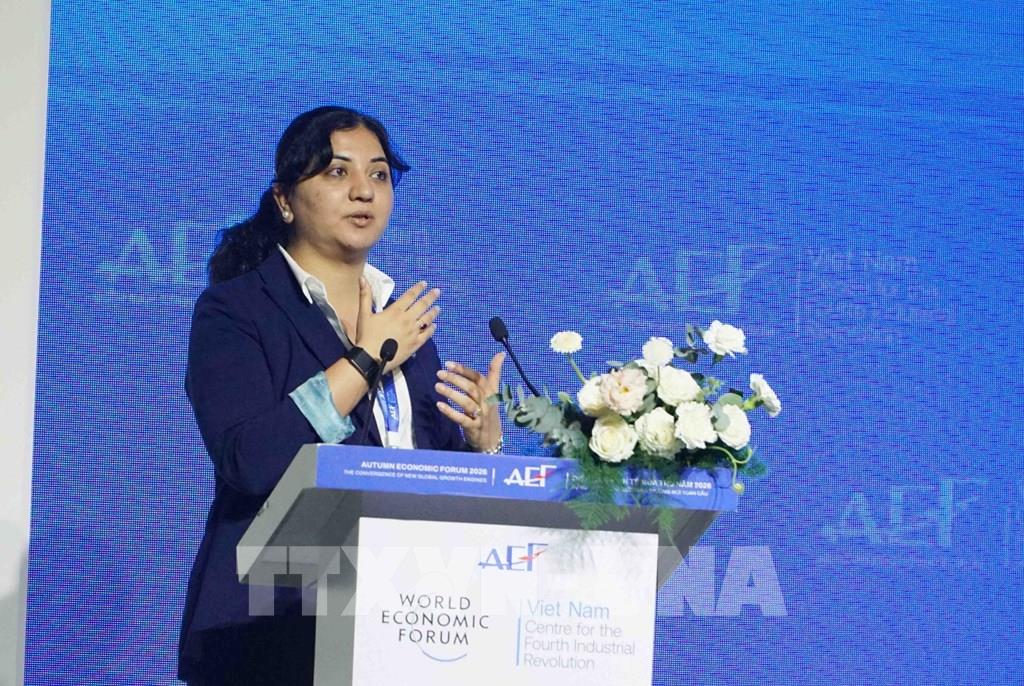 Bà Ishita Dhamani, Đối tác cấp cao, Mảng Dịch vụ Tư vấn, Ernst & Young phát biểu tham luận. (Ảnh: Thu Hoài - TTXVN) Bà Ishita Dhamani, Đối tác cấp cao, Mảng Dịch vụ Tư vấn, Ernst & Young phát biểu tham luận. (Ảnh: Thu Hoài - TTXVN)