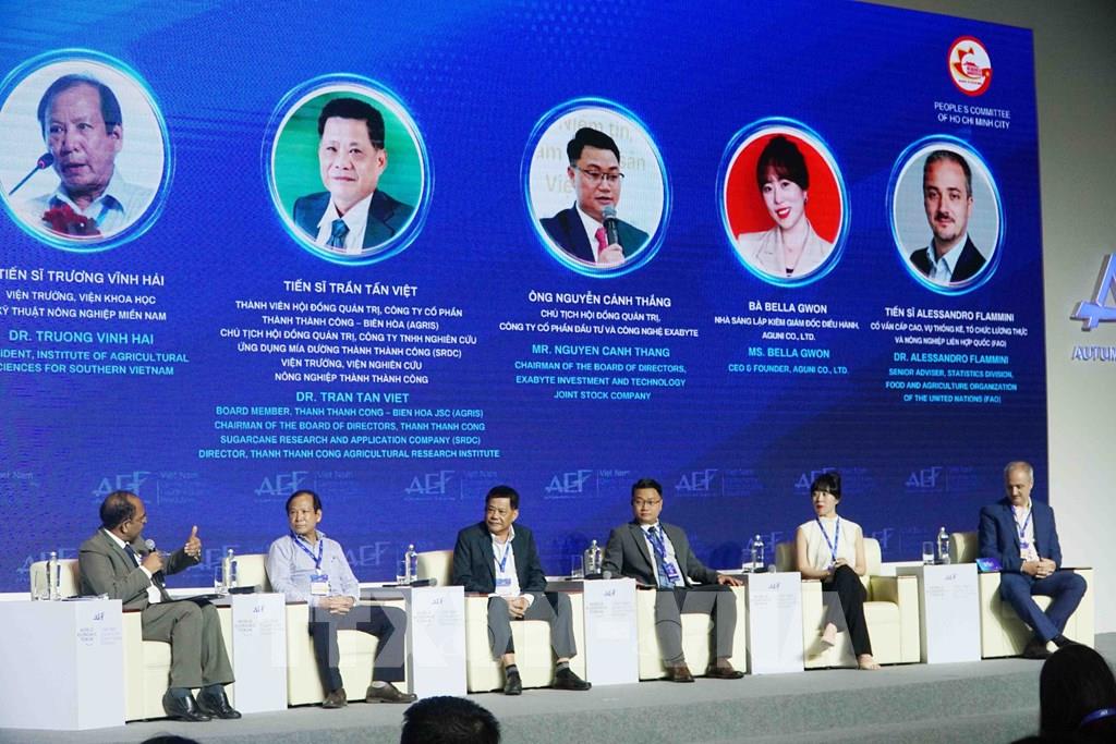Các chuyên gia thảo luận về chủ đề